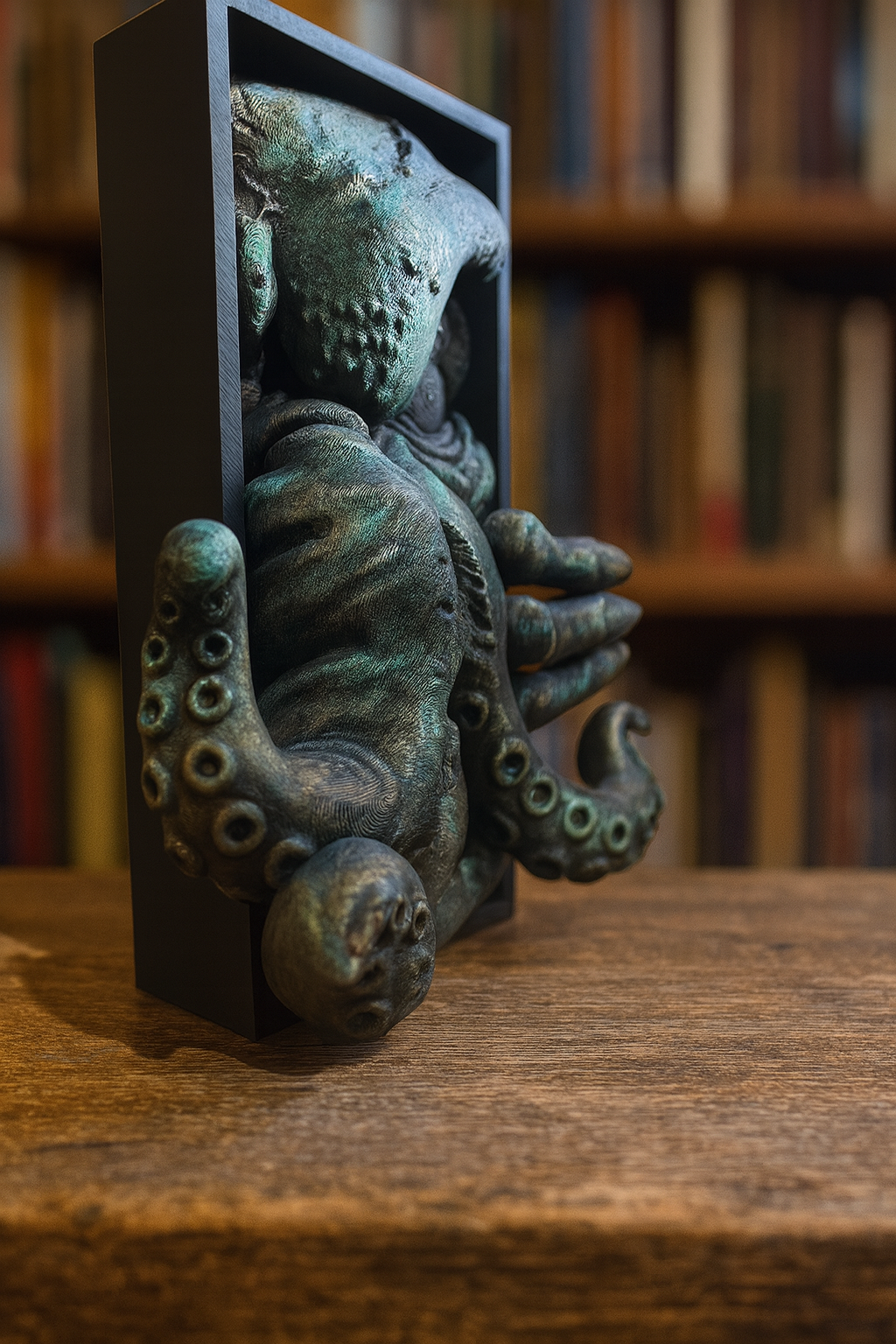 📚 Book Nook „Cultist“ – Dunkle Tiefen zwischen deinen Büchern