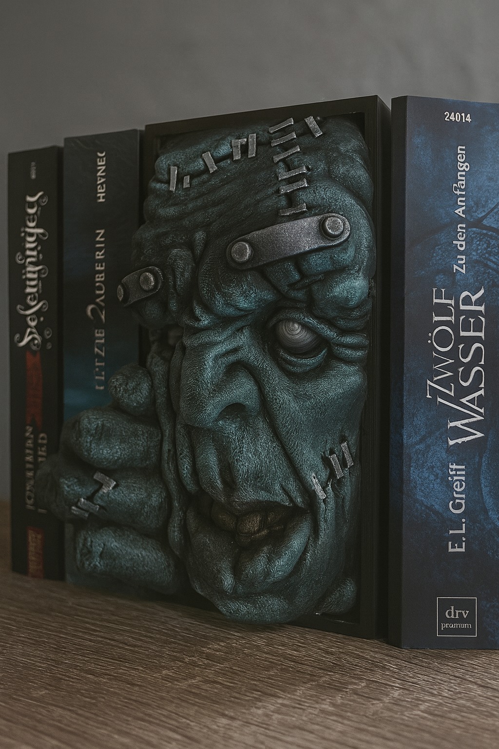 Book Nook „Frankenstein“ | Gothic Regal Deko | 3D Druck Unikat