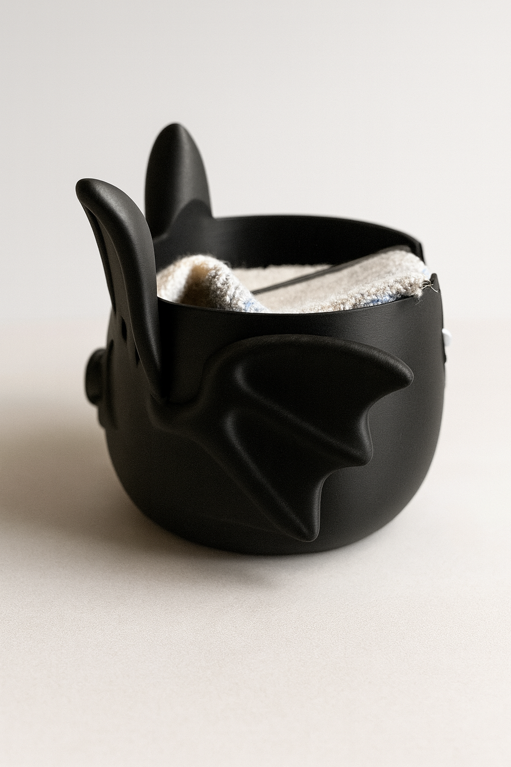 Garnschale „Betty“ – Fledermaus-Yarn Bowl 🦇🧶