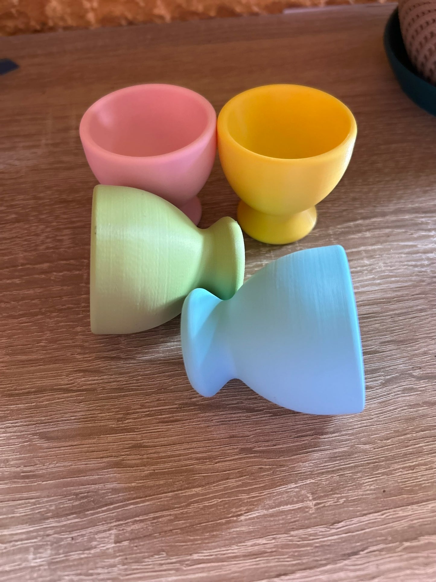 4er Set bunte Eierbecher - Farbe wählbar