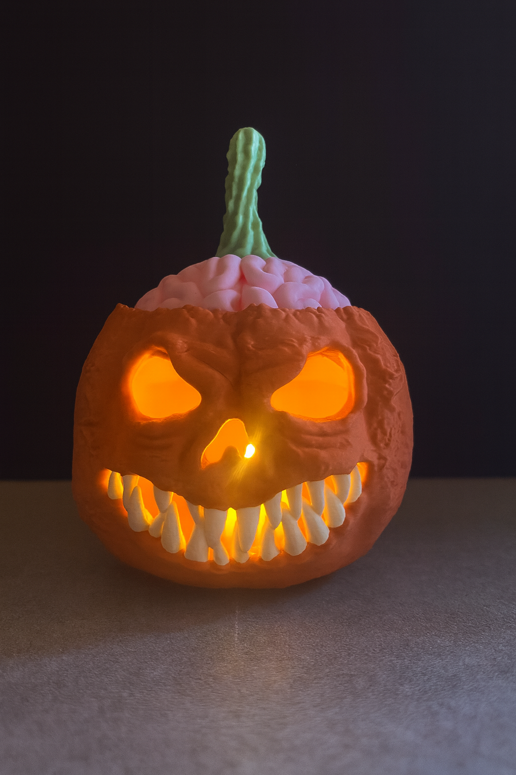„Jack o’ Brains – leuchtend mit LED-Teelicht, Halloween Deko“