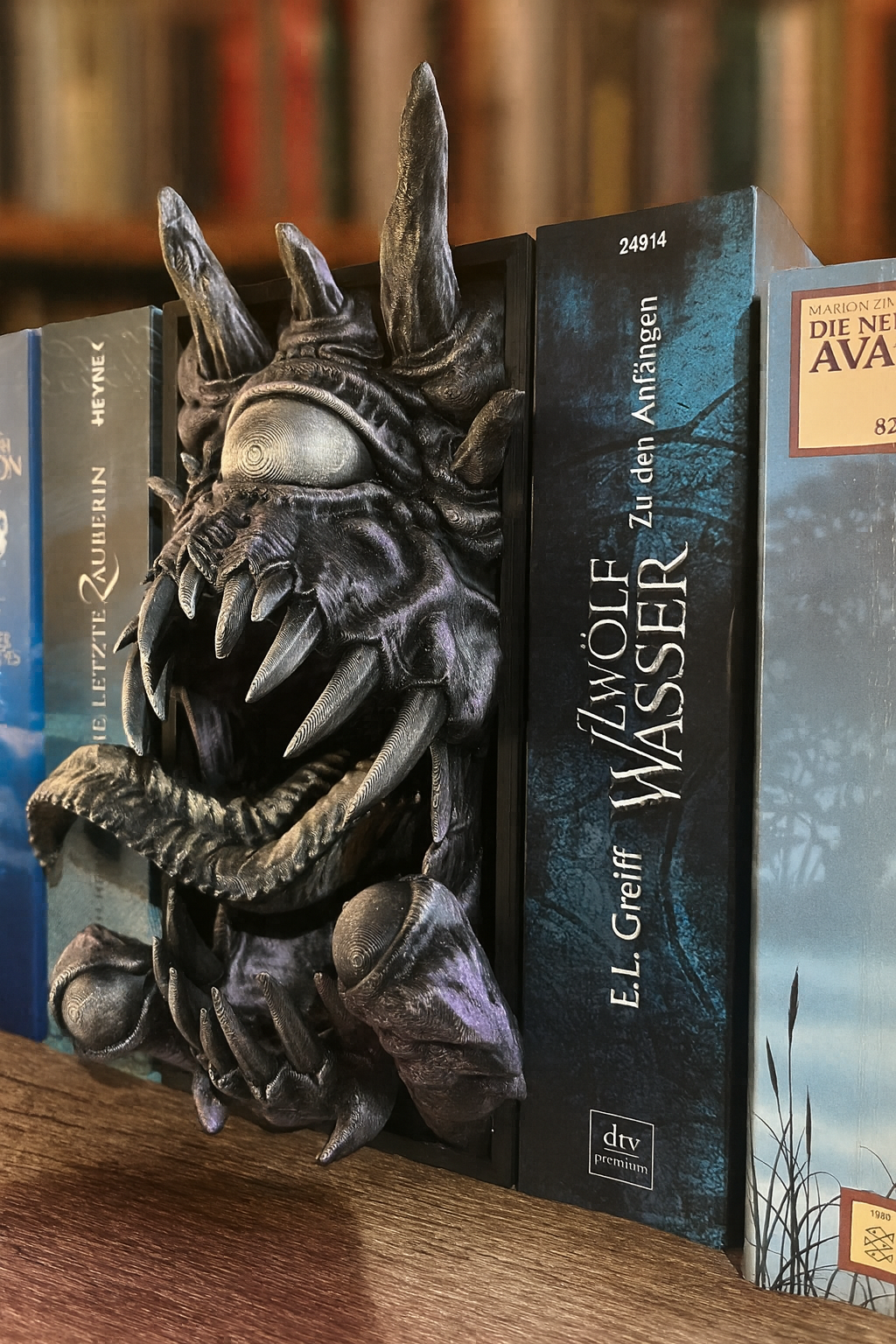 👁️ Book Nook „Watcher“ – Der Wächter deiner Bibliothek 📚