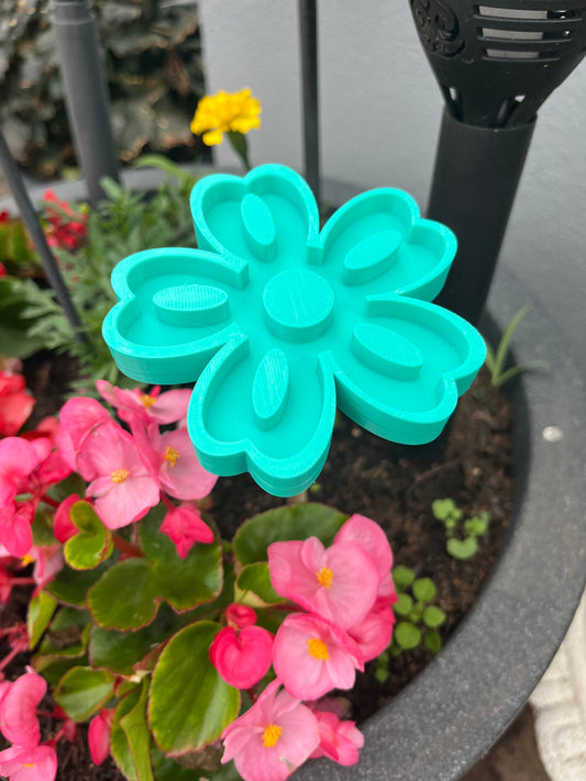 🌸 Insektentränke in Blumenform aus PETG – robust, wetterfest & nachhaltig! 🌸