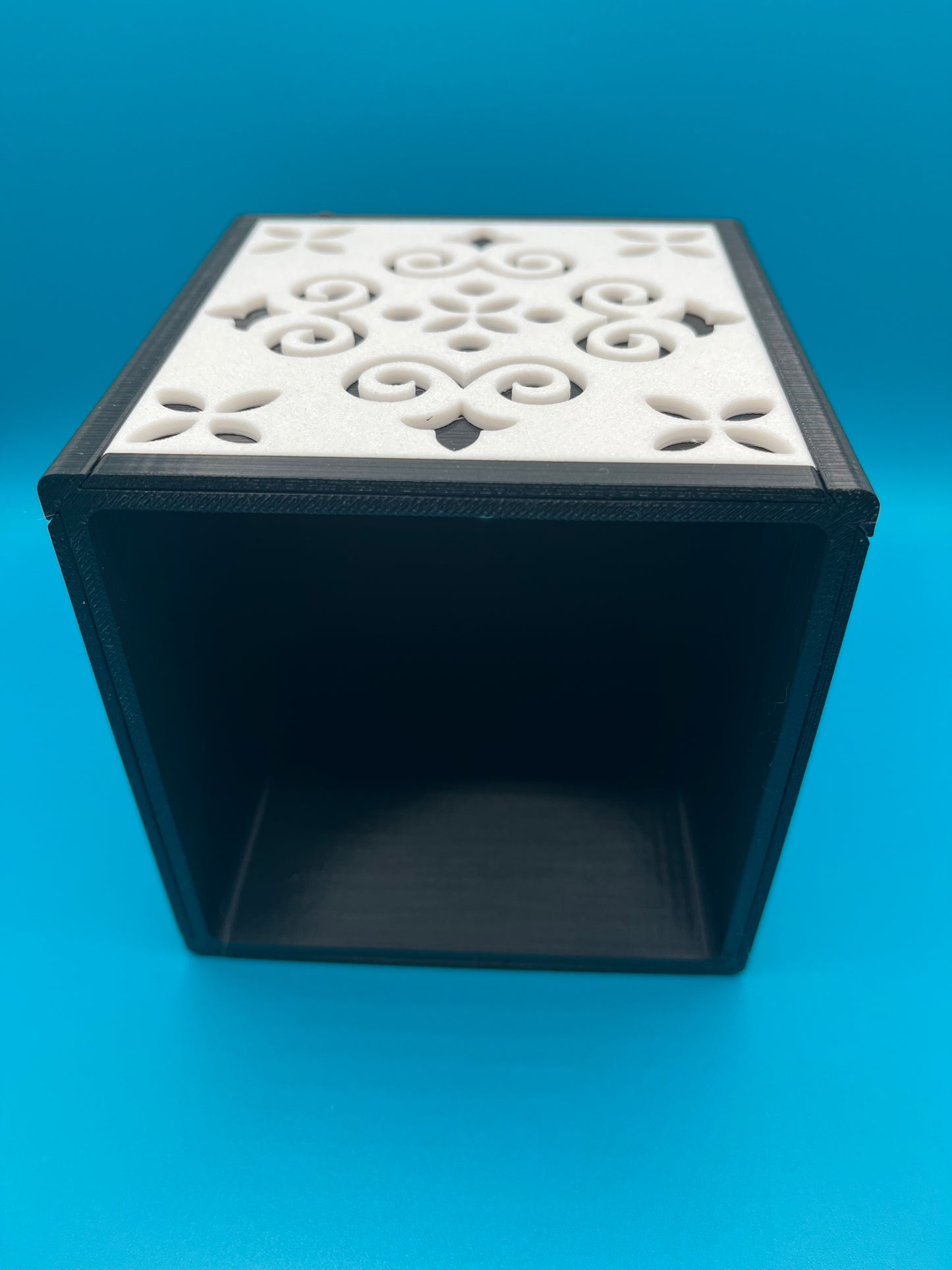 Quadratischer Design-Pflanzer mit portugiesischem Fliesenmuster – Modern & dekorativ aus PLA (100 mm)