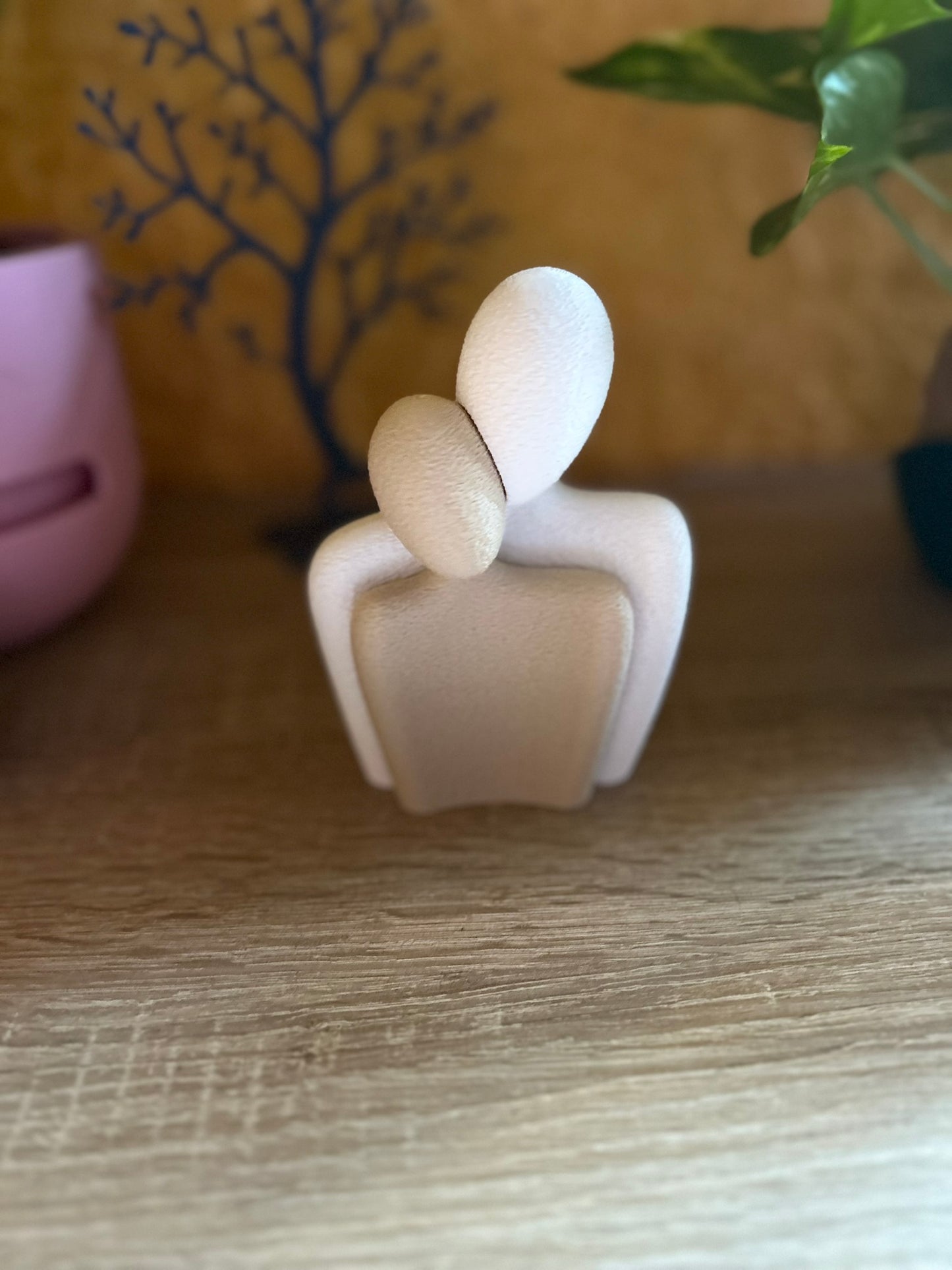 Liebespaar-Statue – Ausdruck von Liebe und Geborgenheit
