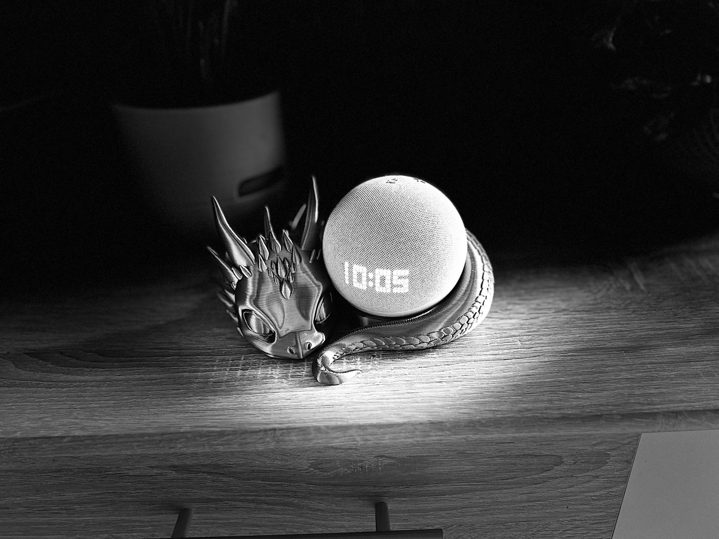 🐉 Drachenfigur - Thron für Smartspeaker