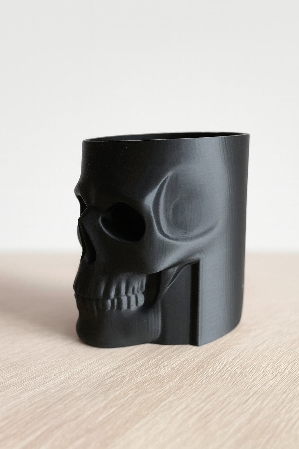 Flaschenkühler/Flaschenhalter „Skull“ – dein düster-cooles Statement