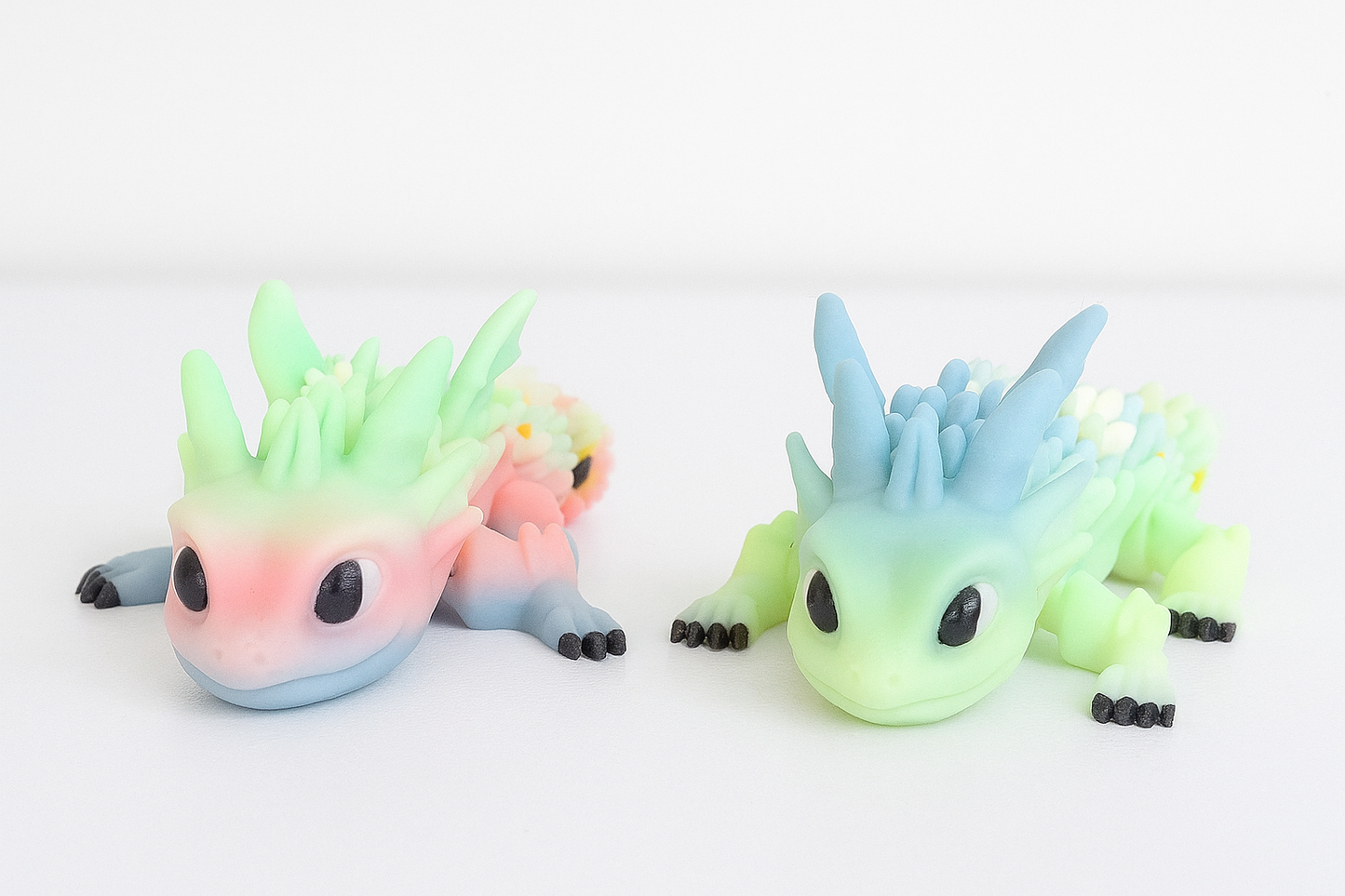 Little Flower Dragon Schlüsselanhänger – Einzigartiger Mini-Drache mit Farbverlauf
